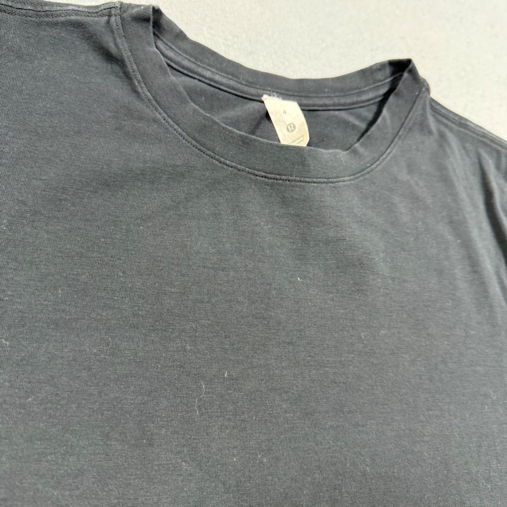 Lululemon Love Crewneck Short Sleeve T-Shirt Black Size 4 Curved Hem Pima Cotton